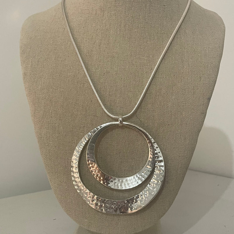 Two Ring Hammered Long Necklace