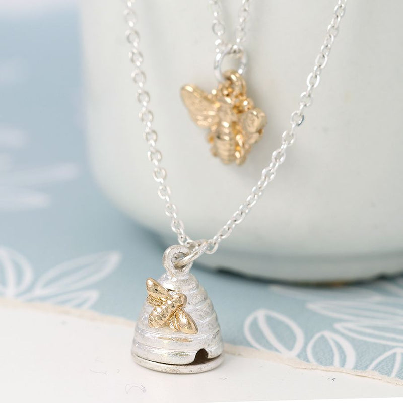 Bee & Beehive Layer Short Necklace