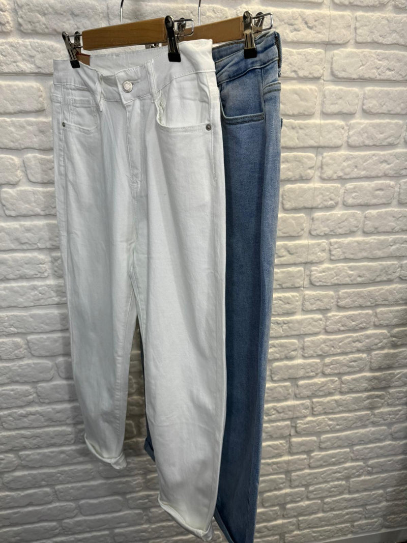 Brilliant Boyfriend Jeans White