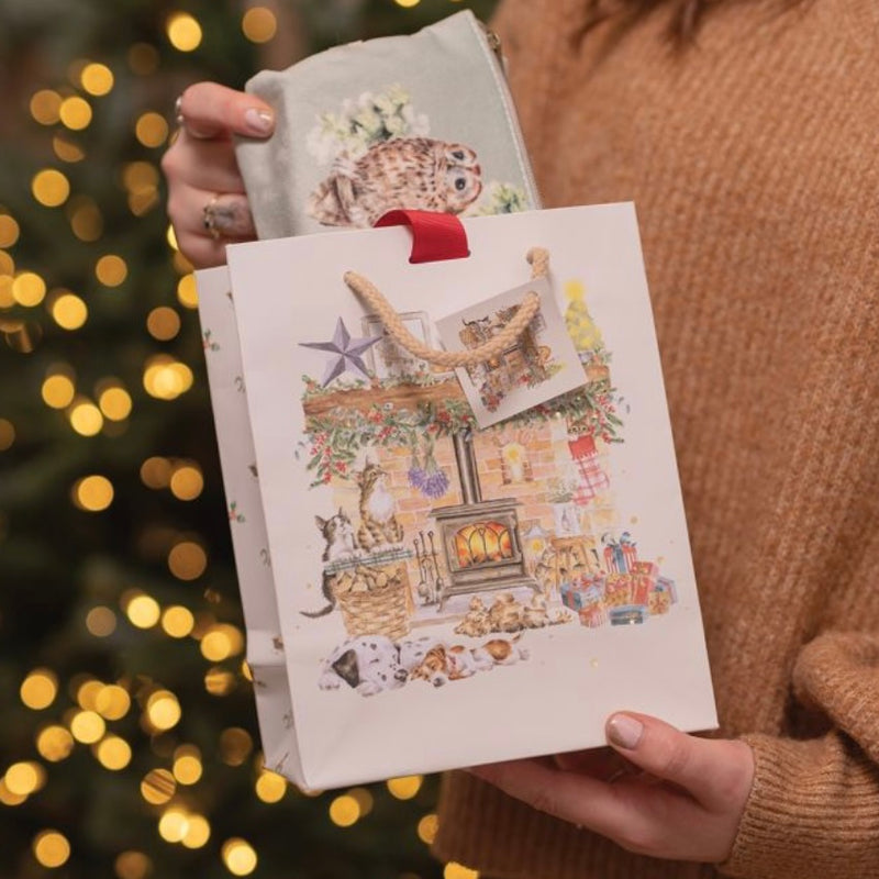 ’By The Fireside’ Medium Gift Bag