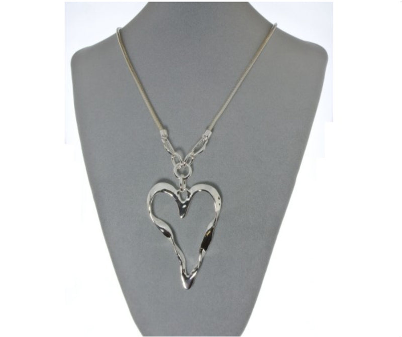 Twisted Heart Long Necklace